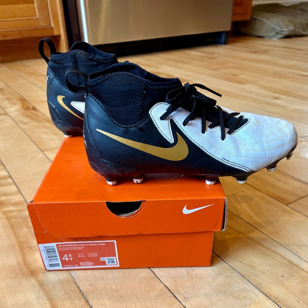 Nike Kids Sneakers - Black, White, and Gold